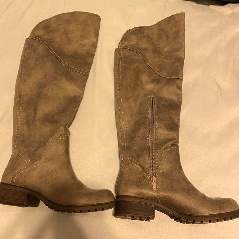 women’s boots 7.5